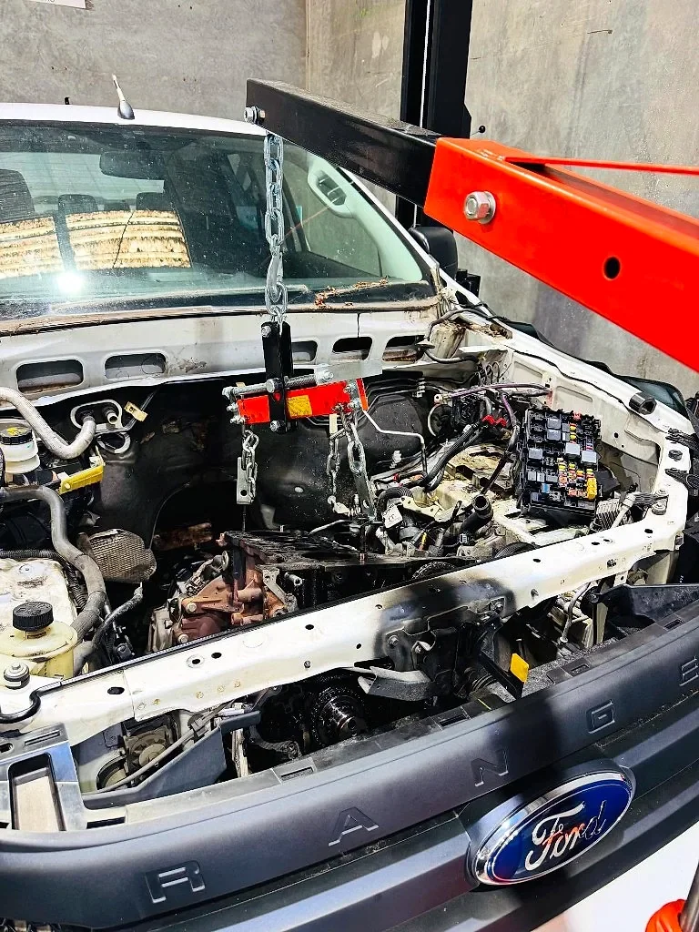 Ford Ranger 2.2 diesel 2014 engine swap in progress at StalexAuto