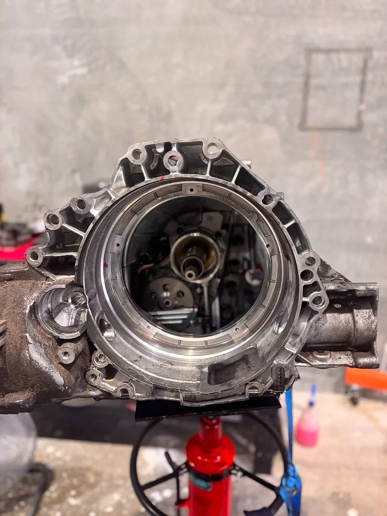 Nissan Navara D40 manual transmission removed for clutch replacement at StalexAuto